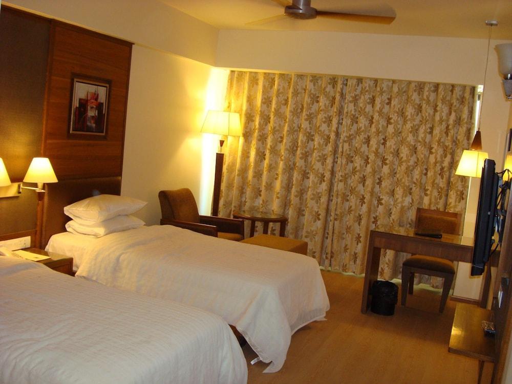 The President-A Boutique Hotel Ahmedabad Exterior foto