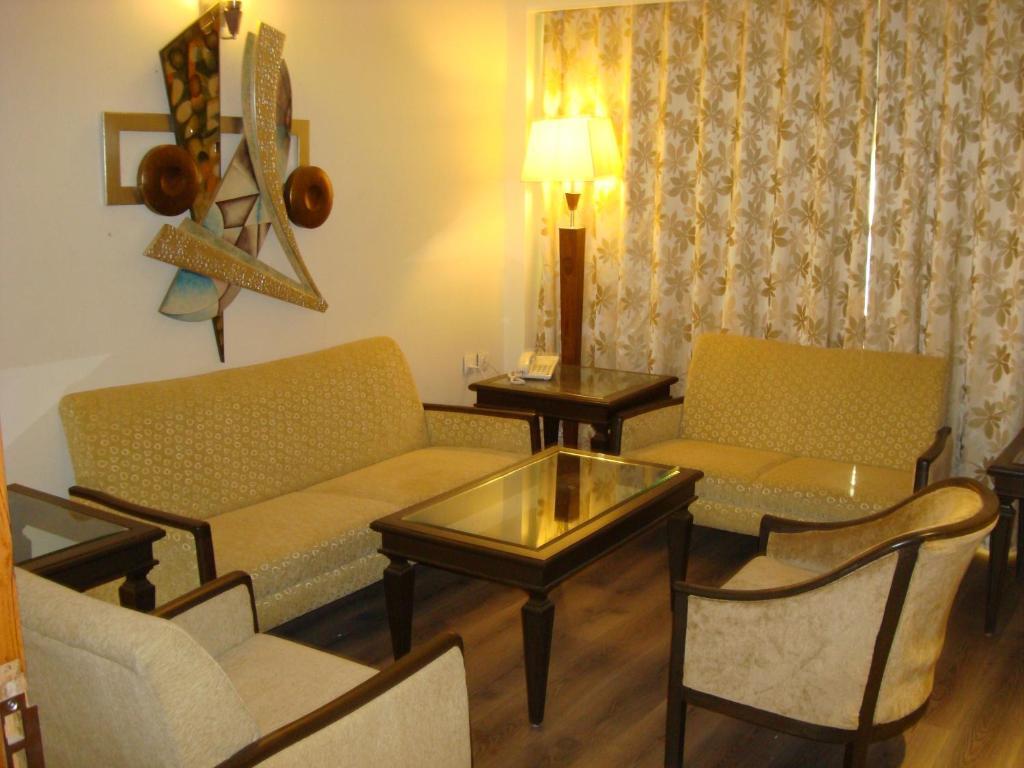 The President-A Boutique Hotel Ahmedabad Exterior foto