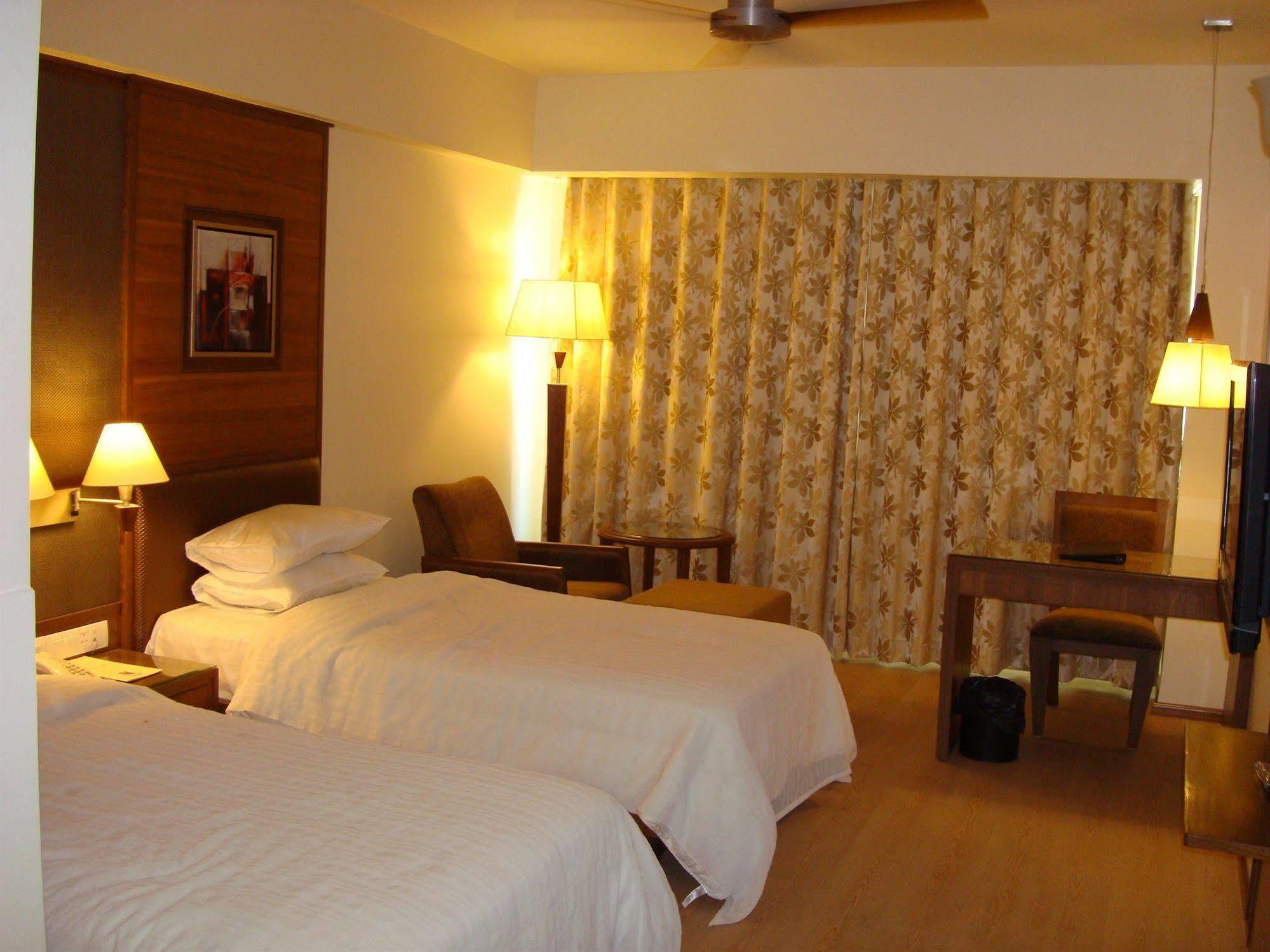The President-A Boutique Hotel Ahmedabad Exterior foto