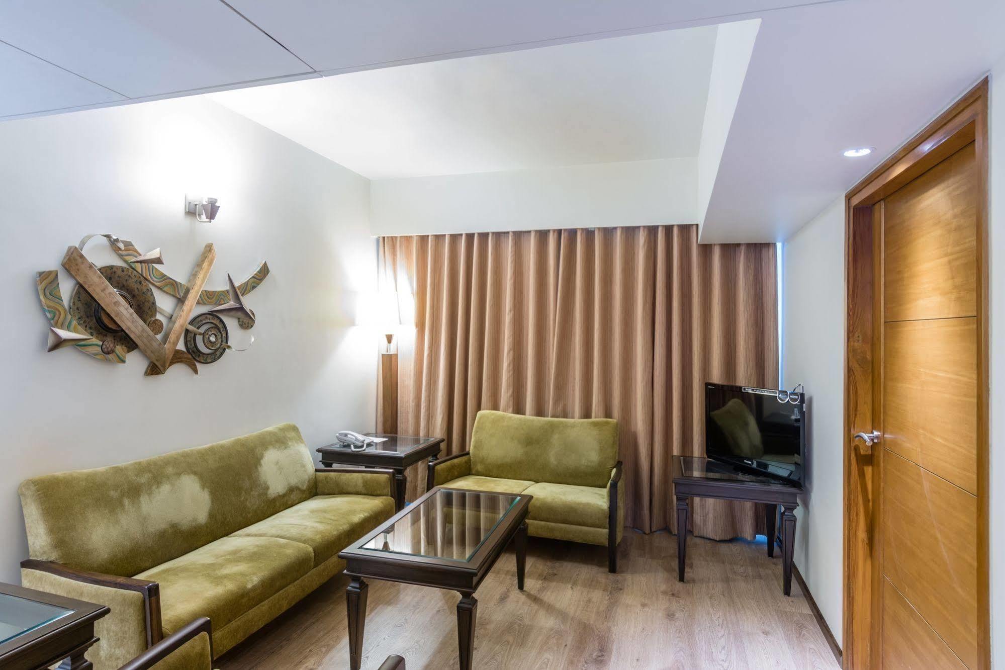 The President-A Boutique Hotel Ahmedabad Exterior foto